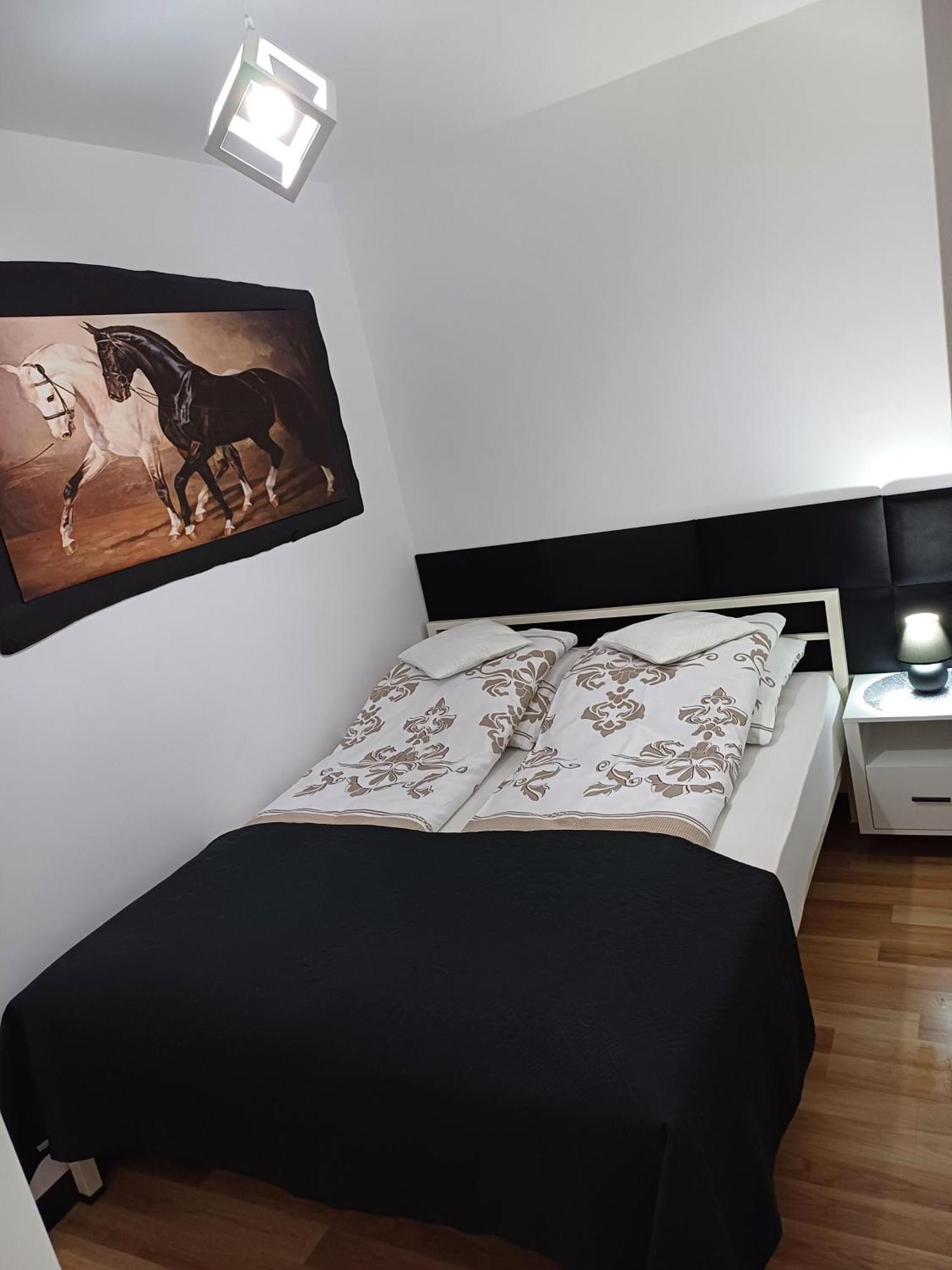 Apartament Niko 그니에즈노 외부 사진