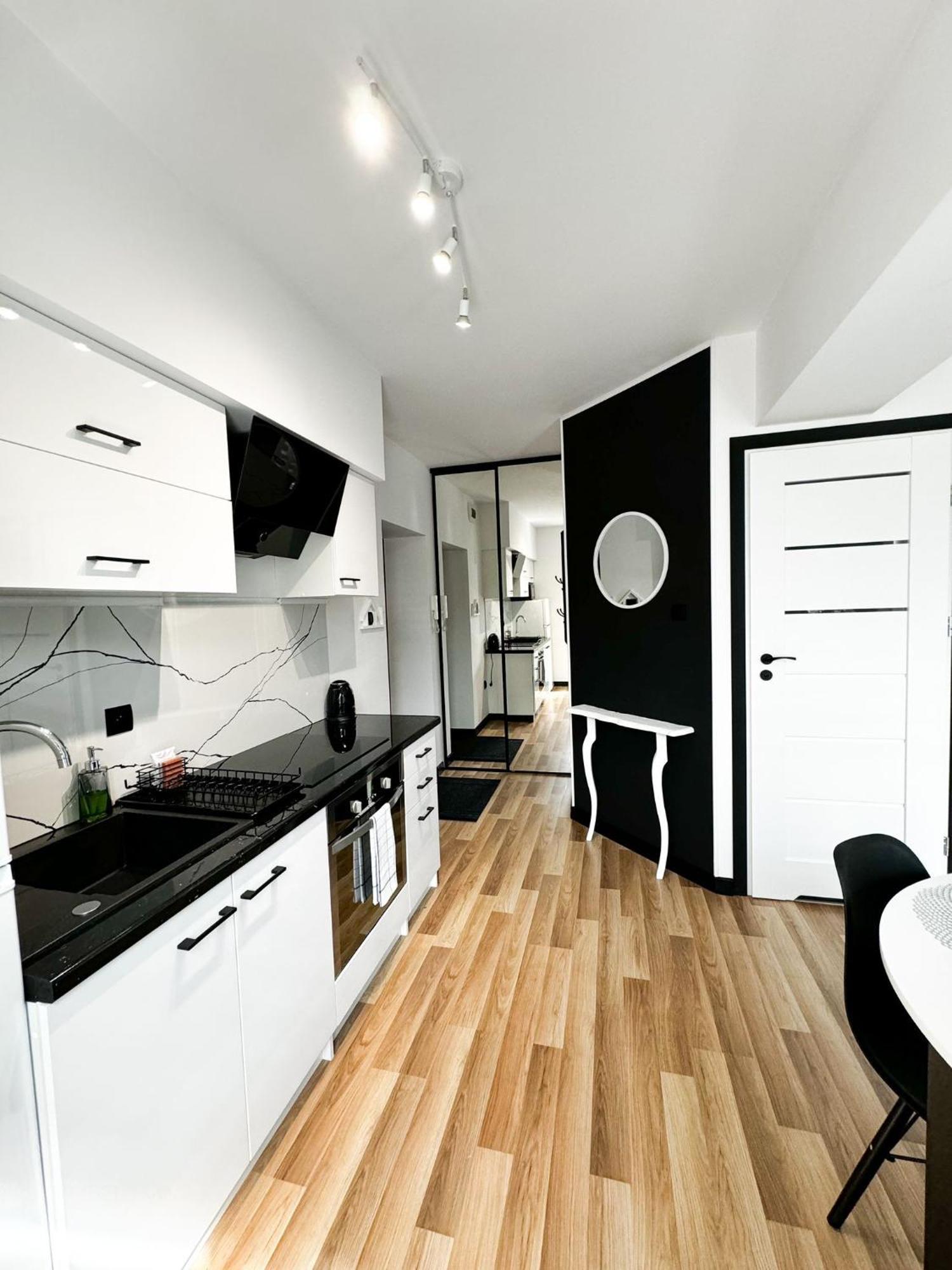 Apartament Niko 그니에즈노 외부 사진